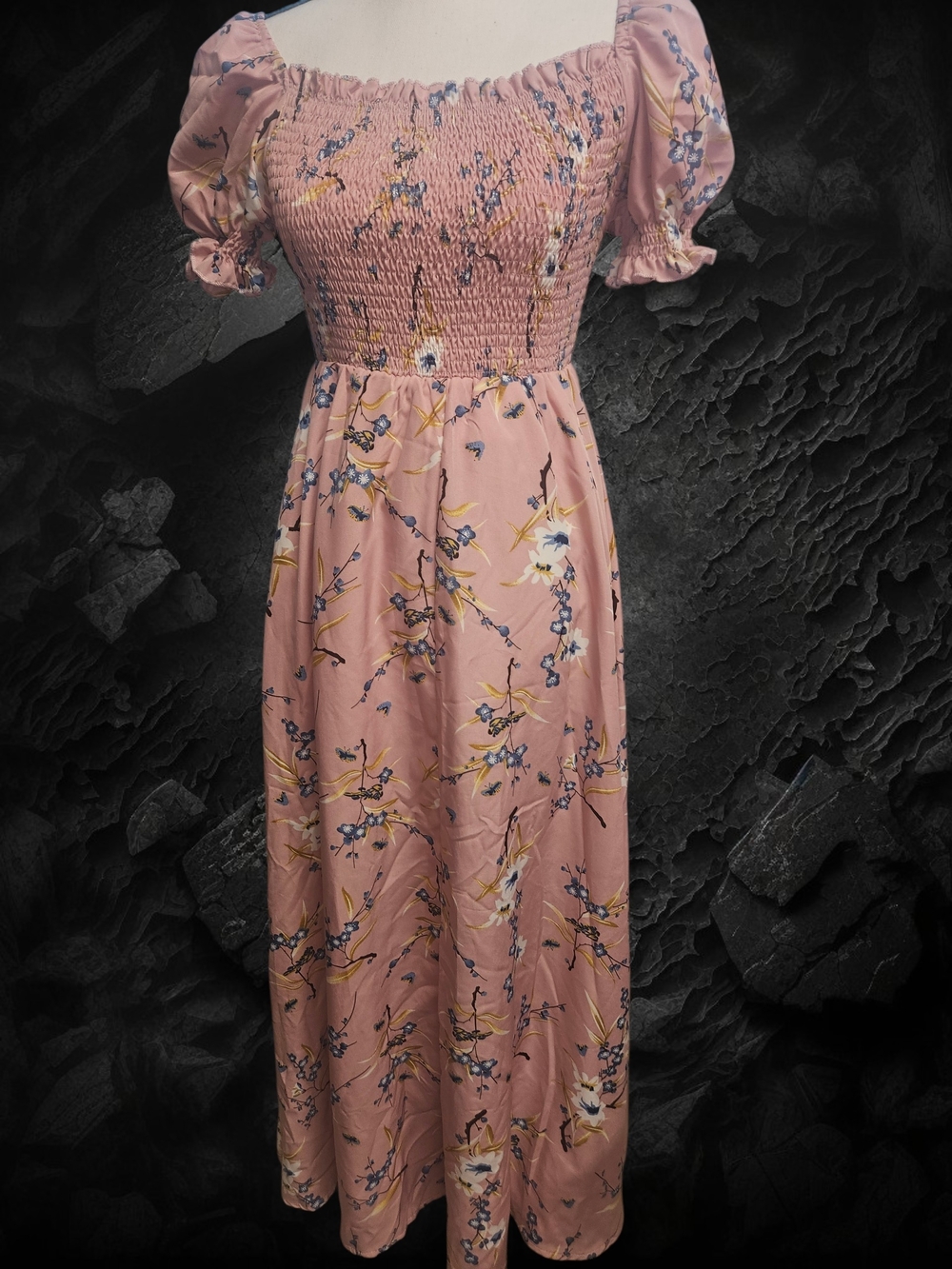 Smocked Floral Midi Dress - Pink